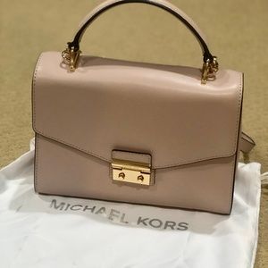 Michael Kors Sloan Top Handle Medium
